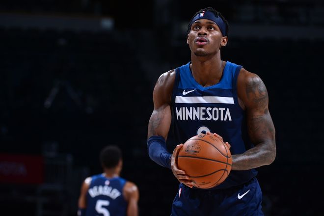 手球进球了！郭艾伦晒视频踢足球：丢人了！