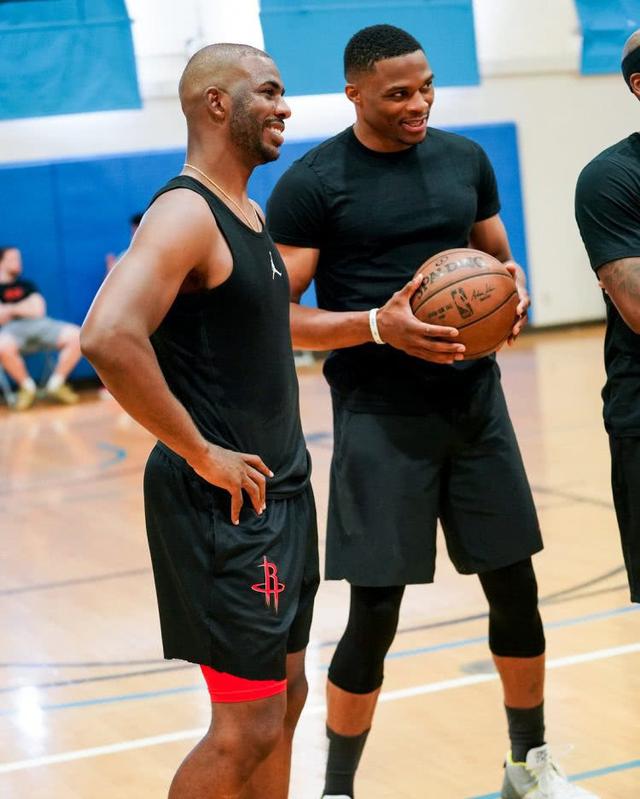 德媒：多特想外租迪朗维尔，老东家安德莱赫特被拒