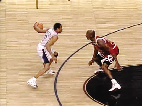 王建民在 2025 年受邀担任大联盟全明星赛荣誉嘉宾，致敬其对亚洲棒球的影响力